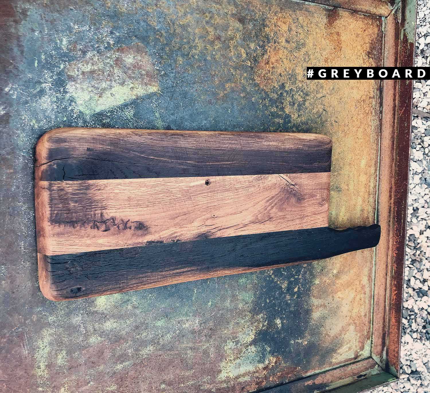Разделочная доска из натуральной старинной древесины
